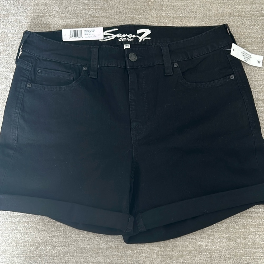 Seven7 Rolled Cuff Black Stretch Denim/Jean Weekend Shorts Size various. NWT.